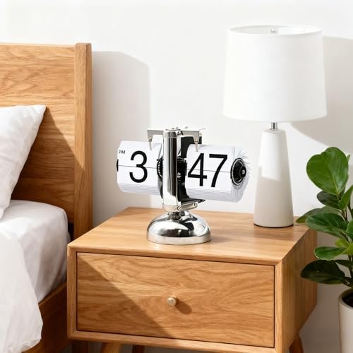 Flip Clock, Retro Flip Clock, Stylish Timepiece, Battery-Powered, Built-in Gears, Perfect for Desks/Bedrooms/Offices(White)