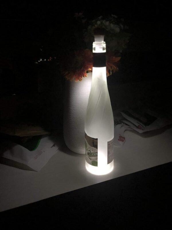 Pack of 4 USB Rechargeable Cork Shape Bottle Light 12 Lumens Durable Lamp Cork Lights for Christmas Party Decoration